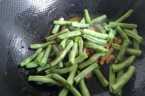 豆角肉丝焖面的做法图解4