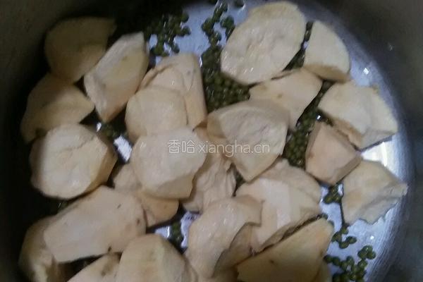 清凉番薯绿豆糖水的做法图解2