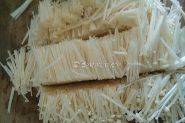 西红柿炝金针菇的做法图解2