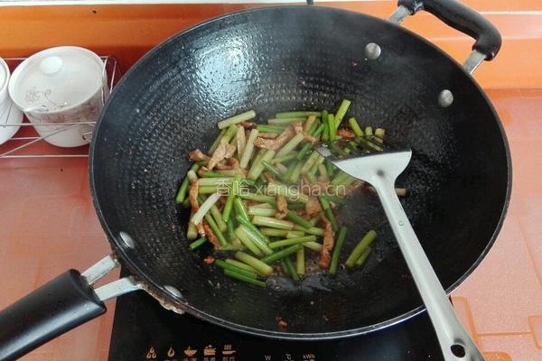 肉丝炒蒜苔的做法图解10