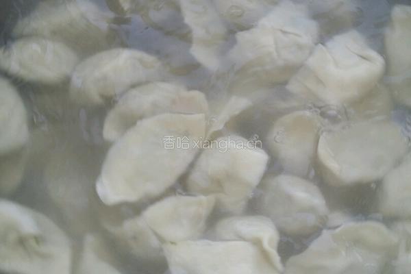 香椿芽猪肉水饺的做法图解9