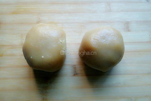 炒灰水粑（地方特色菜）的做法图解1