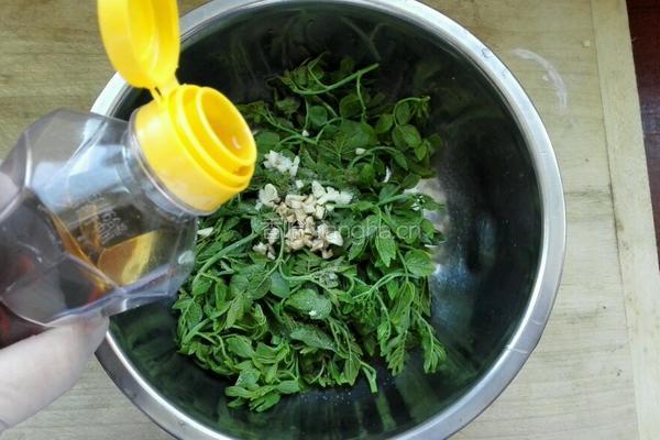 凉拌花椒芽的做法图解5