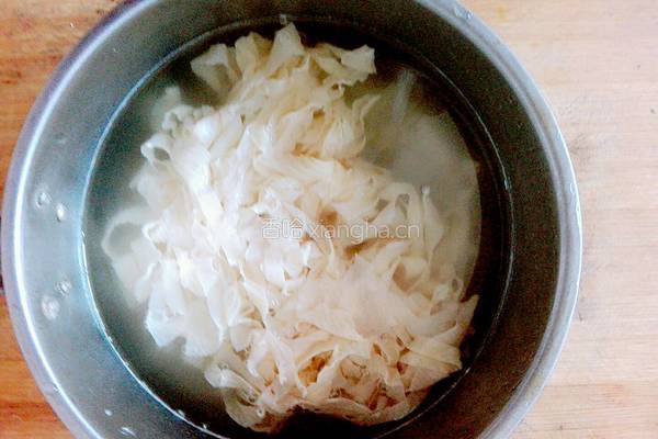 凉拌黄瓜牛排丝的做法图解4