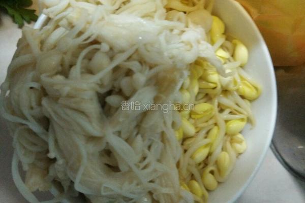 酸汤羊肉的做法图解1