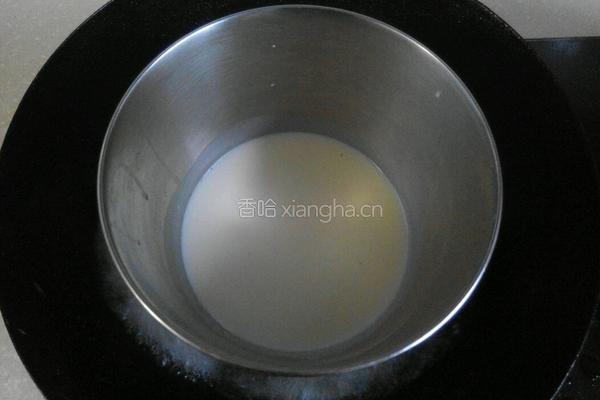 黄桃果肉蛋挞的做法图解2