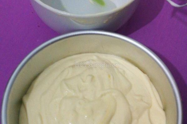草莓生日蛋糕（戚风蛋糕）的做法图解15