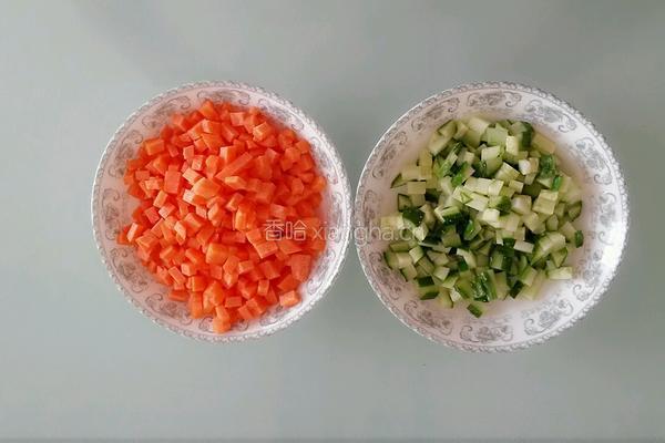 酱油炒饭的做法图解2