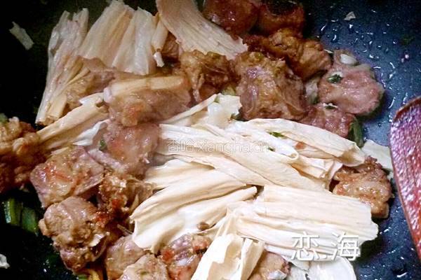 风味腐竹酥排骨的做法图解8