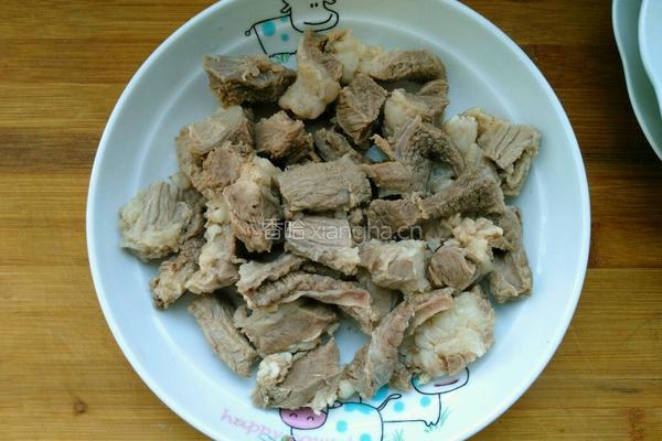 西红柿土豆炖牛腩的做法图解2