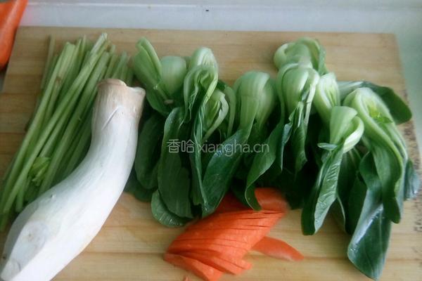 翡翠白玉的做法图解1