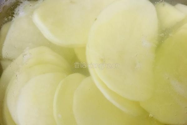 无油版微波炉薯片的做法图解1