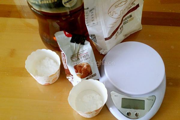 啤酒黑麦小欧包的做法图解1