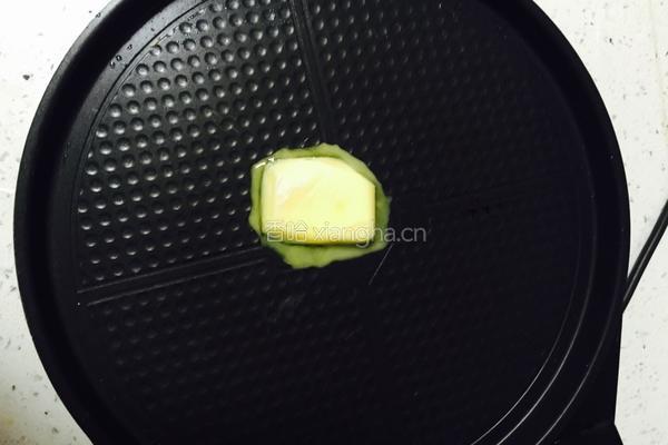 黄油三文鱼沙拉的做法图解2