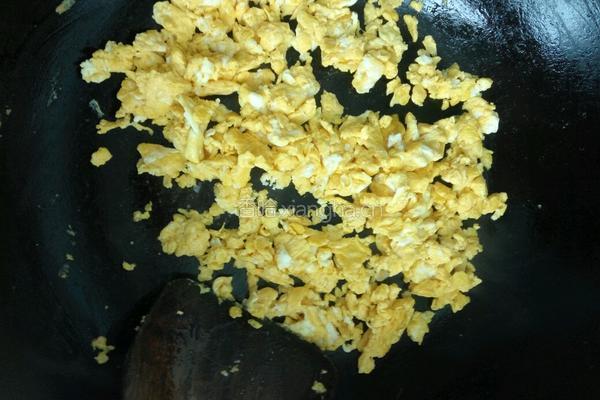 韭菜鸡蛋馅饼的做法图解5