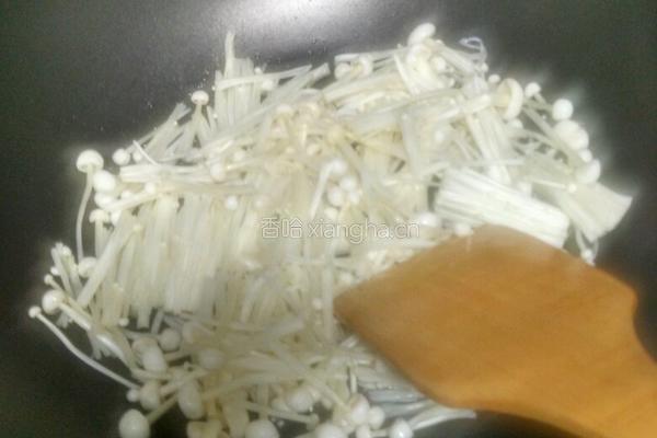 金针菇抱蛋的做法图解2
