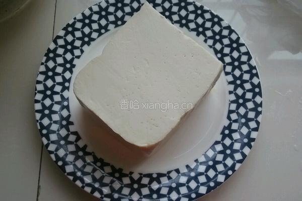 香椿拌豆腐的做法图解1