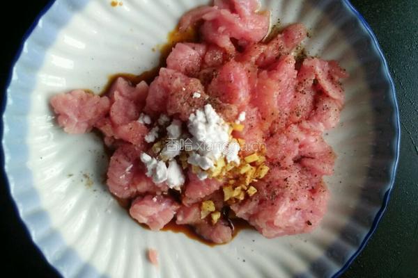 蒜香牛肉的做法图解1