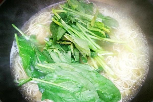 菠菜炝锅面的做法图解10
