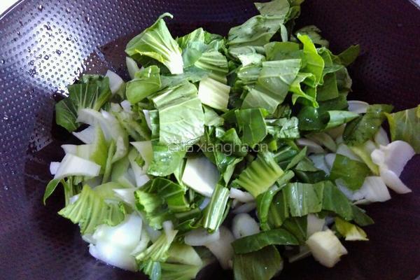 油渣炒青菜的做法图解2
