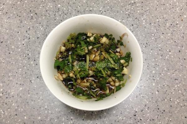蒜香手撕茄子的做法图解3