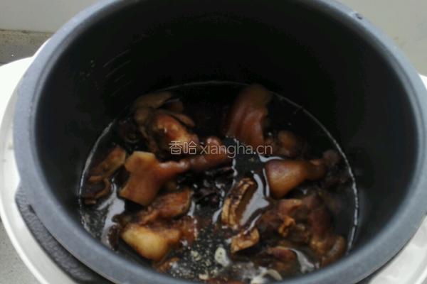 春笋烧 蹄膀的做法图解1