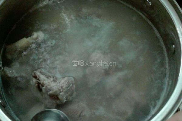 芥菜咸骨海鱼煲的做法图解2