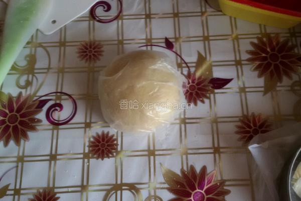 手擀三条腿面条的做法图解3