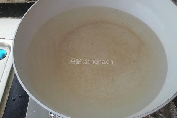 手擀三条腿面条的做法图解8