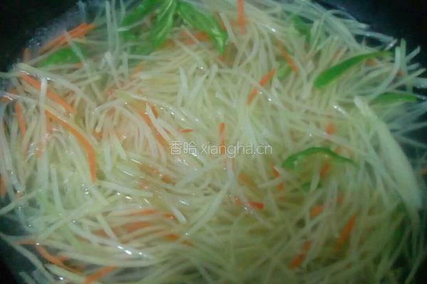 土豆丝的做法图解2