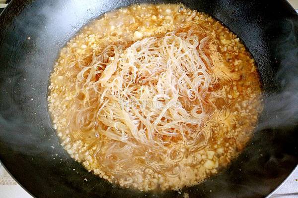 肉末腰果捞粉丝的做法图解10