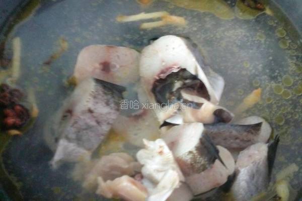 辣酱鳕鱼炖豆腐的做法图解3