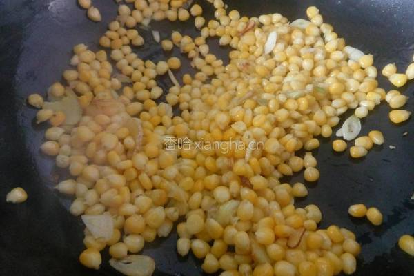 玉米粒烩三丁的做法图解5
