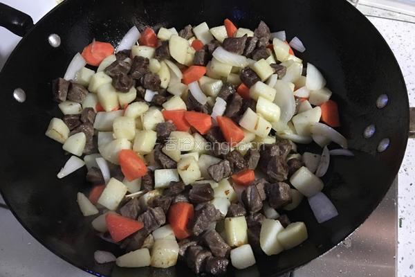 咖喱土豆牛肉的做法图解10