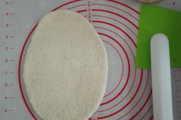 (冷藏汤种)豆沙蜜豆双拼薏仁土司的做法图解6