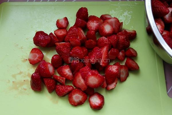 自制草莓果酱的做法图解4