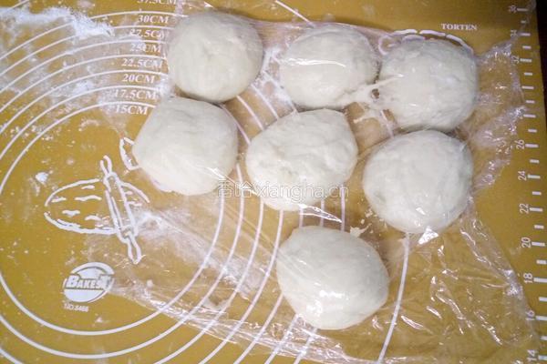 椰蓉雞尾包的做法图解4