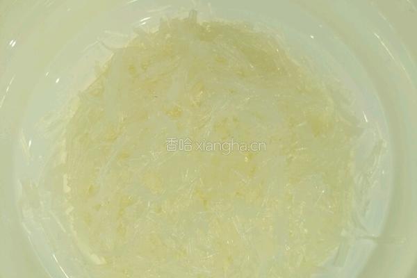 蒜蓉粉丝蒸鲜鲍的做法图解4