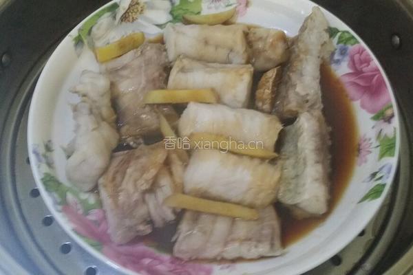 快手蒸白鱼的做法图解4
