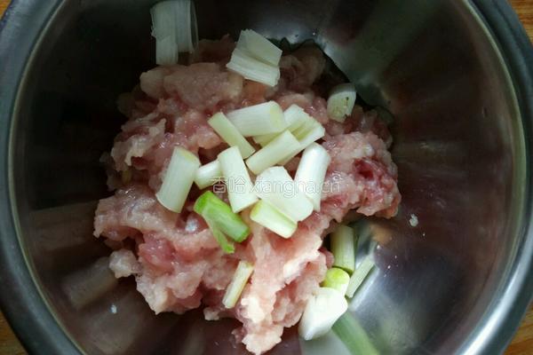 粉肠肉末粥的做法图解3