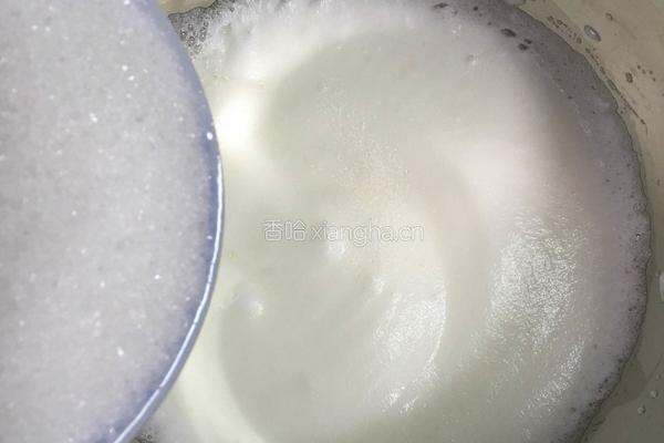 戚风蛋糕的做法图解6