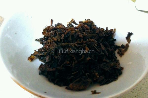 竹笋霉干菜炒香菇的做法图解3