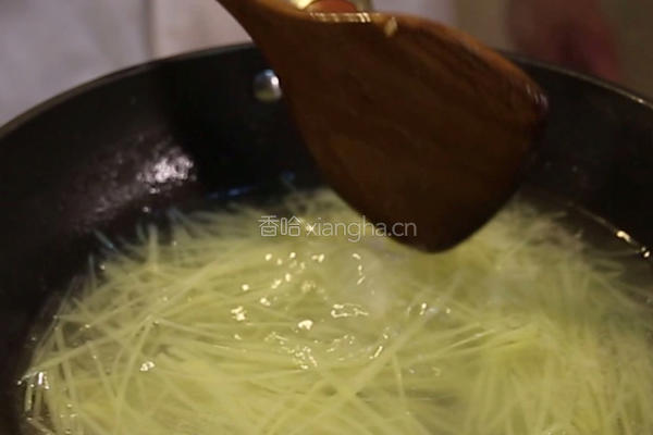 凉拌土豆丝的做法图解3
