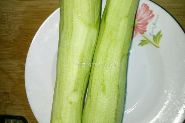 茄子烧毛豆的做法图解1