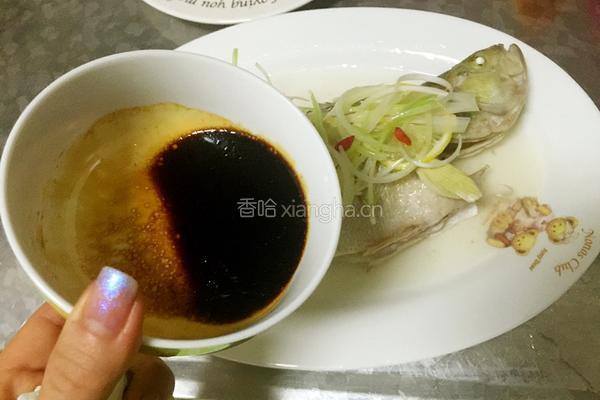 柠香清蒸鲈鱼的做法图解10