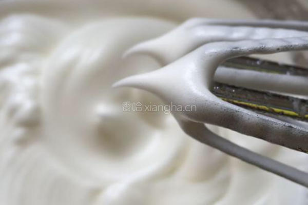 戚风蛋糕卷的做法图解6
