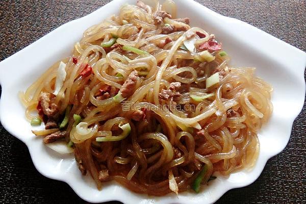猪肉炖粉条的做法图解7