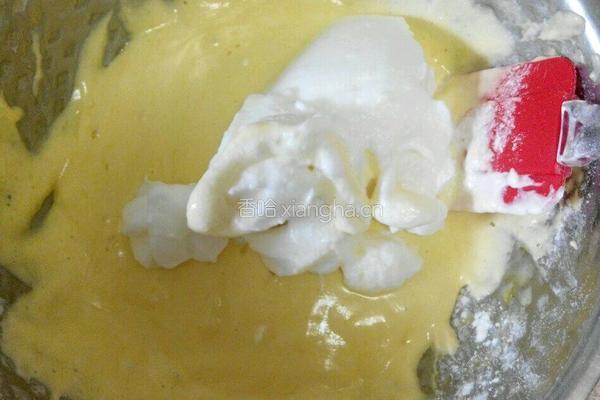奶油黄桃蛋糕卷的做法图解13