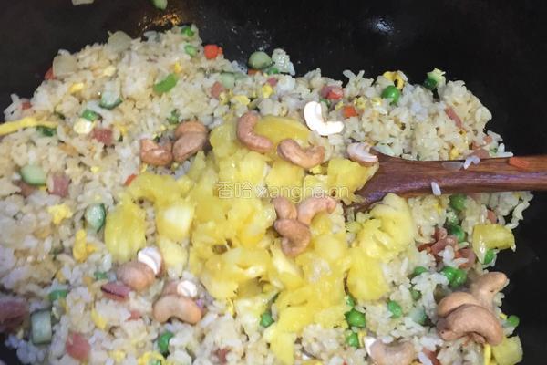 菠萝炒饭的做法图解5