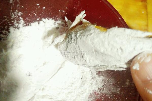 酥炸小黄花鱼的做法图解4
